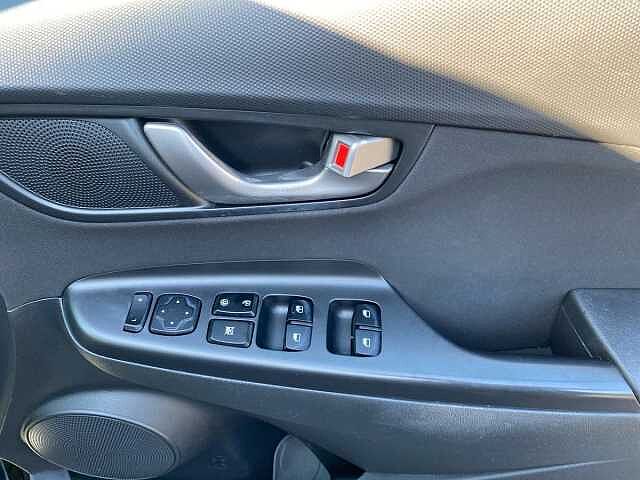Hyundai Kona 1.0 T-GDi Play SUV 5dr Petrol Manual Euro 6 (s/s) (120 ps)