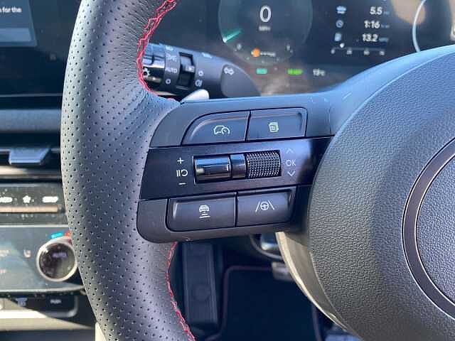 Hyundai TUCSON 1.6T Hybrid N Line Edition SUV 5dr Petrol Hybrid Auto Euro 6 (s/s) (239 ps) Abyss Black Pearl