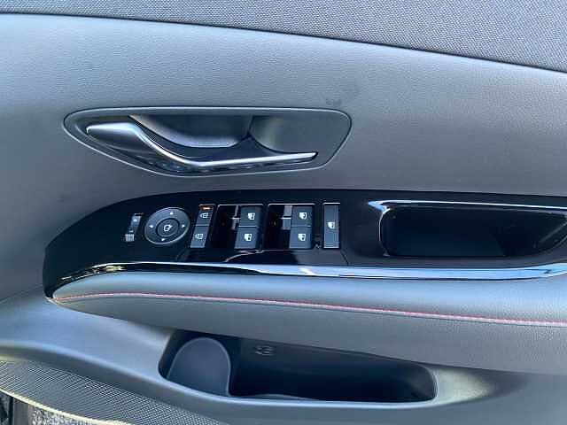 Hyundai TUCSON 1.6T Hybrid N Line Edition SUV 5dr Petrol Hybrid Auto Euro 6 (s/s) (239 ps) Abyss Black Pearl