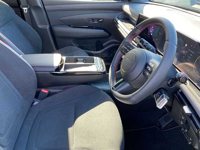 Hyundai TUCSON 1.6T Hybrid N Line Edition SUV 5dr Petrol Hybrid Auto Euro 6 (s/s) (239 ps) Abyss Black Pearl