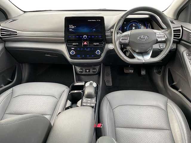 Hyundai Ioniq 38.3kWh Premium SE Hatchback 5dr Electric Auto (136 ps)