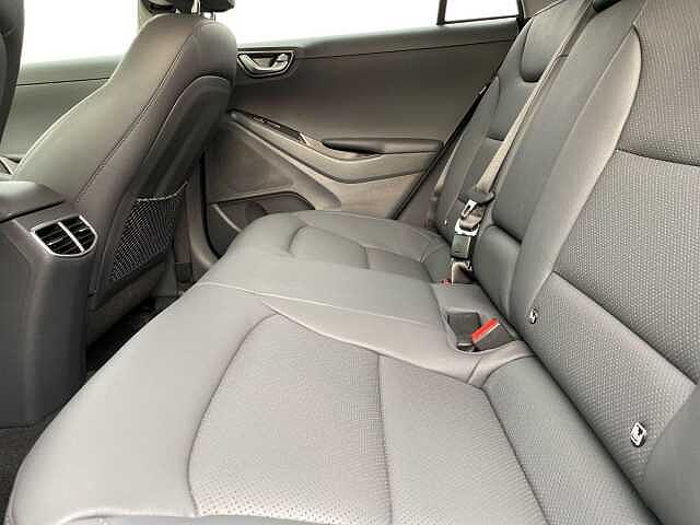 Hyundai Ioniq 38.3kWh Premium SE Hatchback 5dr Electric Auto (136 ps)