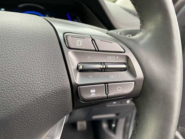 Hyundai Ioniq 38.3kWh Premium SE Hatchback 5dr Electric Auto (136 ps)