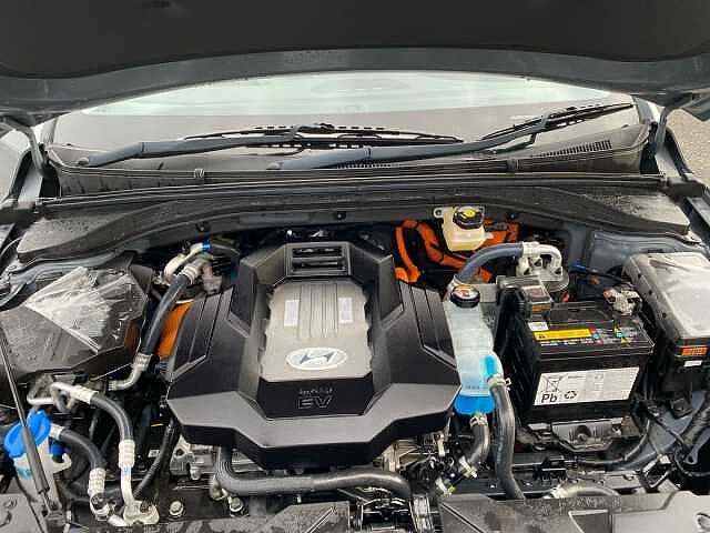 Hyundai Ioniq 38.3kWh Premium SE Hatchback 5dr Electric Auto (136 ps)