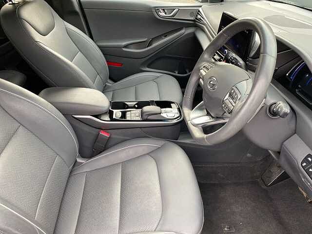Hyundai Ioniq 38.3kWh Premium SE Hatchback 5dr Electric Auto (136 ps)