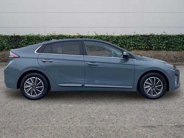 Hyundai Ioniq 38.3kWh Premium SE Hatchback 5dr Electric Auto (136 ps)