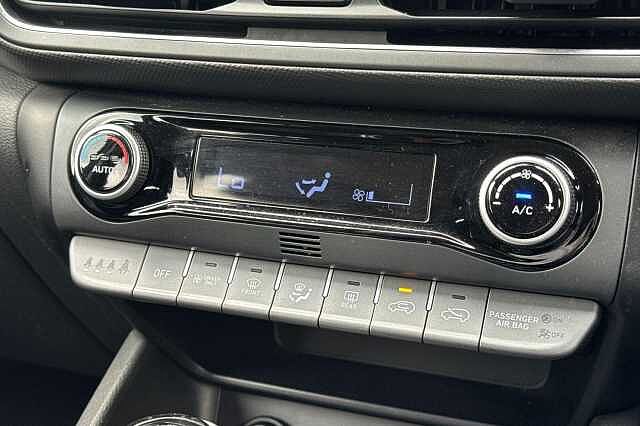 Hyundai KONA 1.6 GDi Hybrid SE Connect 5dr DCT Blue