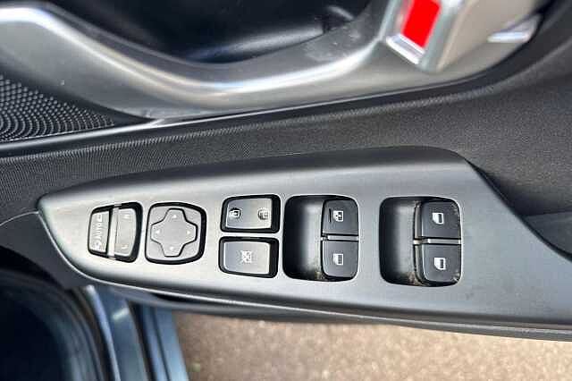 Hyundai KONA 1.6 GDi Hybrid Premium 5dr DCT Grey