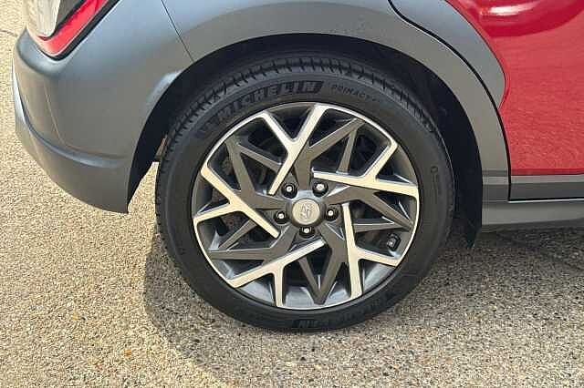 Hyundai KONA 1.6 GDi Hybrid Ultimate 5dr DCT Red