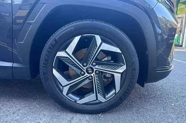 Hyundai TUCSON 1.6 TGDi Plug-in Hybrid Premium 5dr 4WD Auto Pearl - Dark knight grey