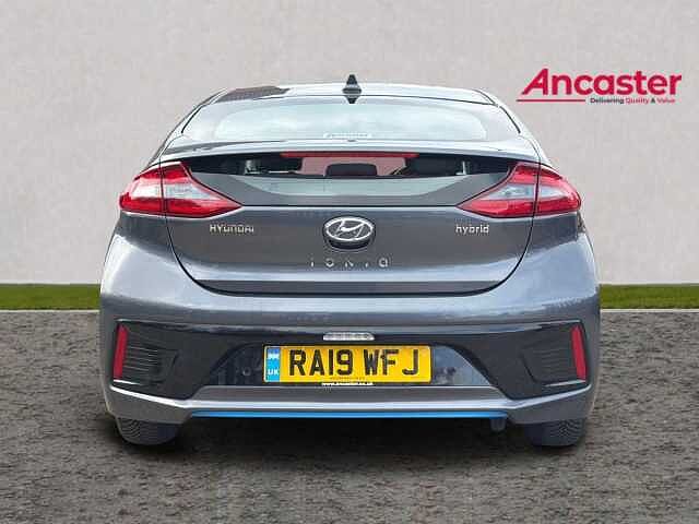 Hyundai IONIQ 1.6 GDi Hybrid Premium 5dr DCT