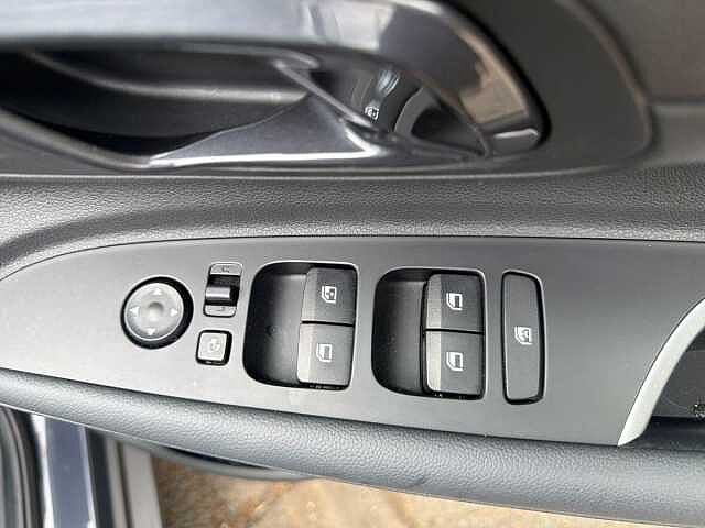 Hyundai BAYON 1.0 TGDi 48V MHEV Premium 5dr DCT Pearl - Aurora Grey