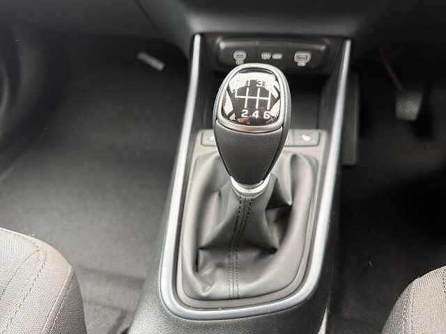 Hyundai I20 1.0T GDi 90 Black Line 5dr Atlas white