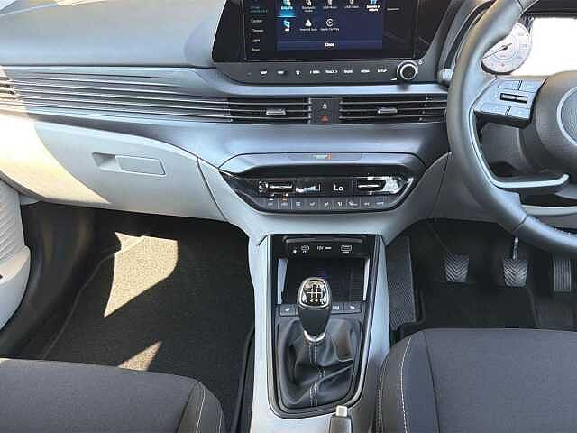 Hyundai I20 1.0T GDi 90 Tech Line 5dr Pearl - Dragon red