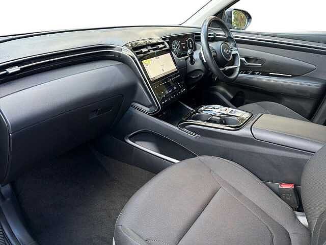 Hyundai TUCSON 1.6 TGDi Hybrid 230 SE Connect 5dr 2WD Auto Red