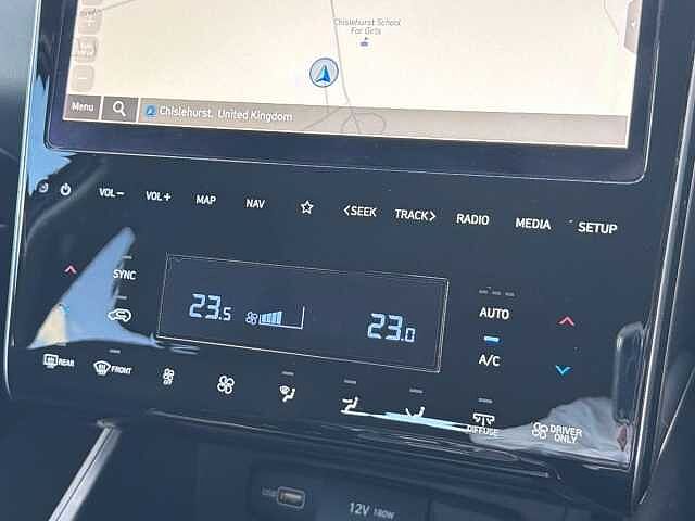 Hyundai TUCSON 1.6 TGDi Hybrid 230 SE Connect 5dr 2WD Auto Red