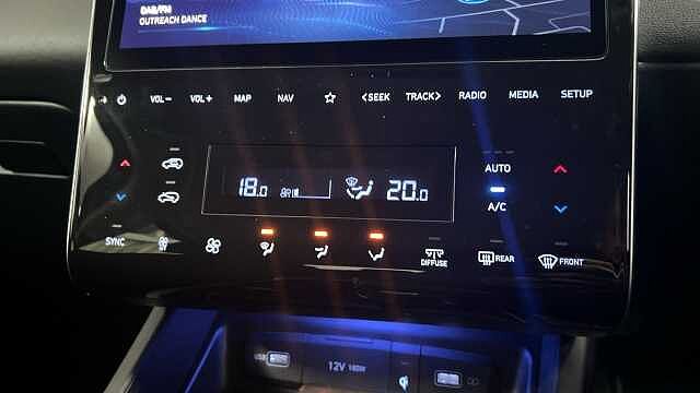 Hyundai TUCSON 1.6 T-GDi MHEV Premium SUV 5dr Petrol Hybrid DCT Euro 6 (s/s) (150 ps) Dark Knight