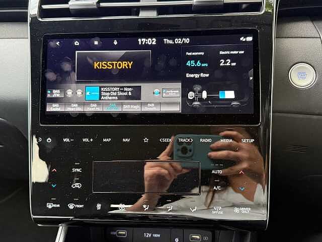 Hyundai TUCSON 1.6 h T-GDi Premium SUV 5dr Petrol Hybrid Auto Euro 6 (s/s) (230 ps) Silver