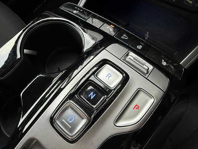 Hyundai TUCSON 1.6 h T-GDi Premium SUV 5dr Petrol Hybrid Auto Euro 6 (s/s) (230 ps) Silver