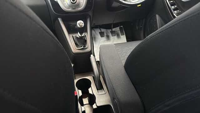 Hyundai ix20 1.6 SE Nav Hatchback 5dr Petrol Manual Euro 6 (125 ps)