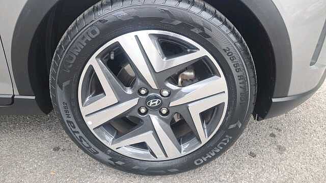 Hyundai BAYON 1.0 T-GDi MHEV Premium SUV 5dr Petrol Hybrid Manual Euro 6 (s/s) (120 ps) Bronze
