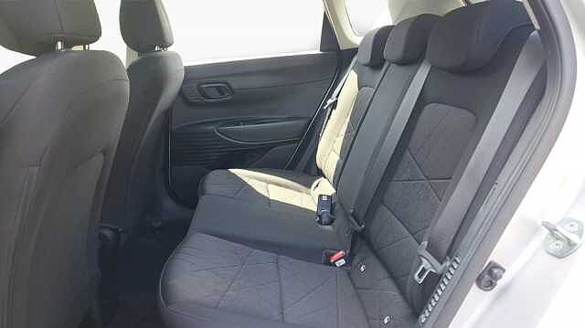 Hyundai BAYON 1.0 T-GDi MHEV SE Connect SUV 5dr Petrol Hybrid DCT Euro 6 (s/s) (100 ps) Silver