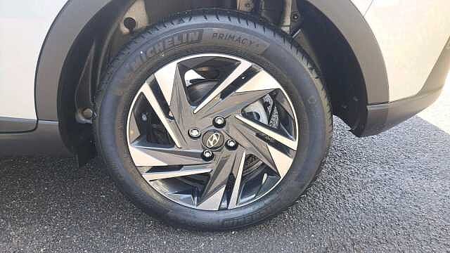 Hyundai BAYON 1.0 T-GDi MHEV SE Connect SUV 5dr Petrol Hybrid DCT Euro 6 (s/s) (100 ps) Silver