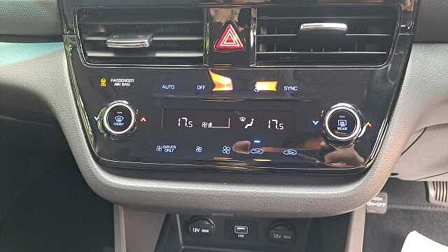 Hyundai IONIQ 1.6 h-GDi SE Connect Hatchback 5dr Petrol Hybrid DCT Euro 6 (s/s) (141 ps)