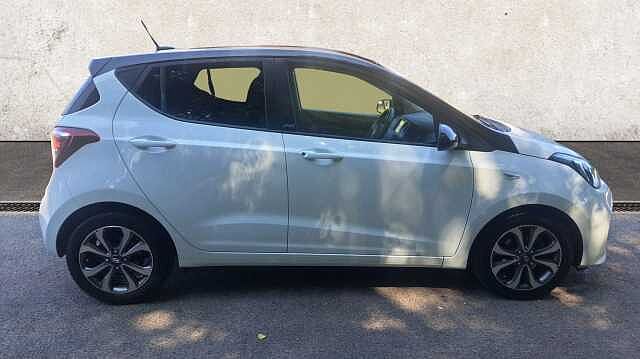 Hyundai i10 1.0 Play Hatchback 5dr Petrol Manual Euro 6 (67 ps)