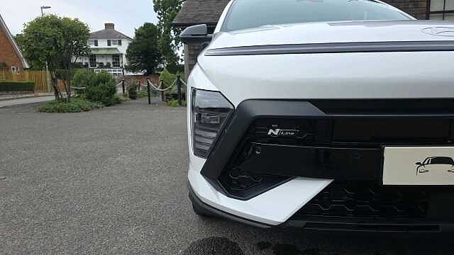 Hyundai KONA 1.6 h-GDi N Line S SUV 5dr Petrol Hybrid DCT Euro 6 (s/s) (138 ps) White
