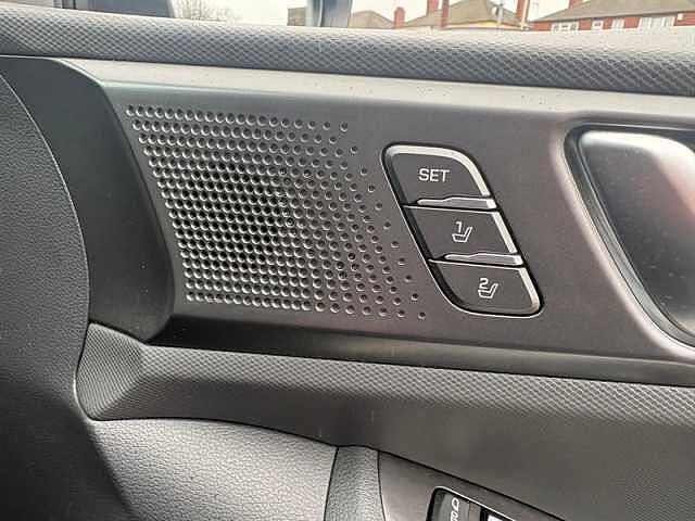 Hyundai IONIQ 1.6 h-GDi Premium SE Hatchback 5dr Petrol Hybrid DCT Euro 6 (s/s) (141 ps)