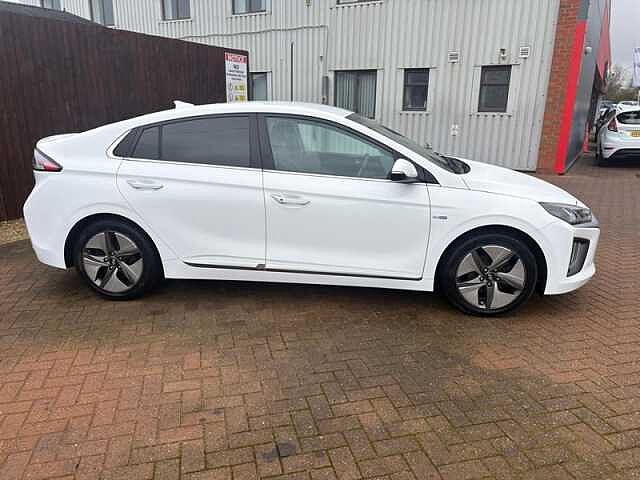 Hyundai IONIQ 1.6 h-GDi Premium SE Hatchback 5dr Petrol Hybrid DCT Euro 6 (s/s) (141 ps)