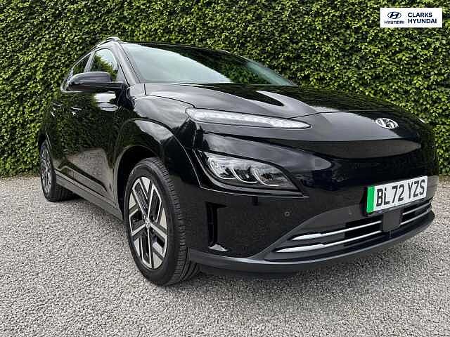 Hyundai KONA 64kWh Premium SUV 5dr Electric Auto (10.5kW Charger) (204 ps) Black
