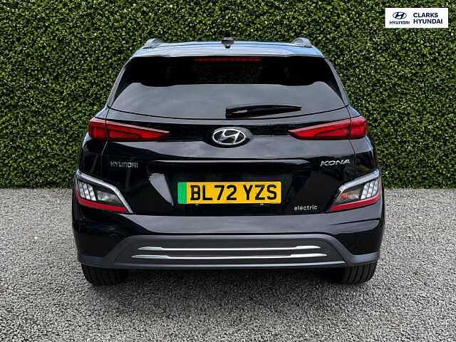 Hyundai KONA 64kWh Premium SUV 5dr Electric Auto (10.5kW Charger) (204 ps) Black