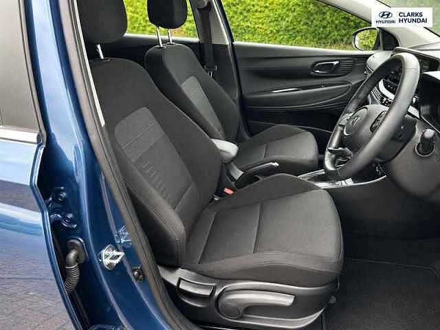 Hyundai BAYON 1.0 T-GDi Tech Line SUV 5dr Petrol DCT Euro 6 (s/s) (90 ps) Blue