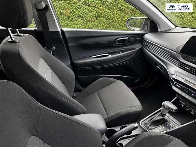 Hyundai BAYON 1.0 T-GDi Tech Line SUV 5dr Petrol DCT Euro 6 (s/s) (90 ps) Blue