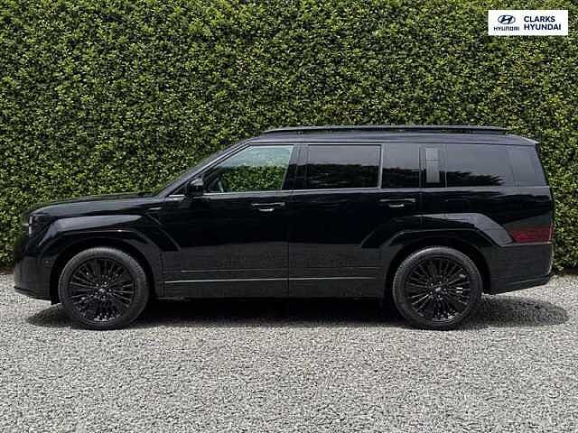 Hyundai SANTA FE 1.6 T-GDi 13.8kWh Calligraphy SUV 5dr Petrol Plug-in Hybrid Auto 4WD Euro 6 (s/s Black