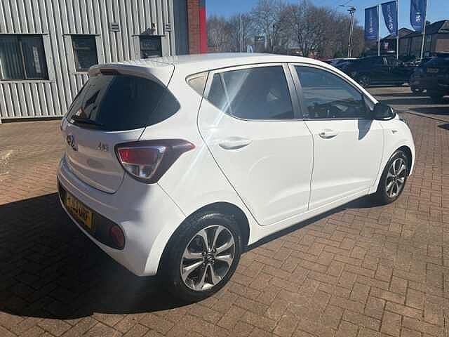 Hyundai i10 1.0 Play Hatchback 5dr Petrol Manual Euro 6 (67 ps)