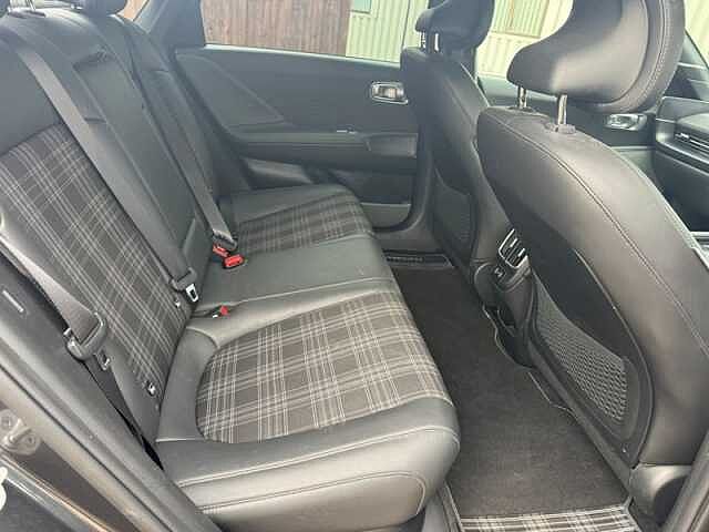 Hyundai IONIQ 6 77.4kWh First Edition Saloon 4dr Electric Auto AWD (325 ps)