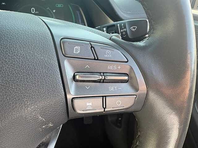 Hyundai IONIQ 38.3kWh Premium Hatchback 5dr Electric Auto (136 ps)