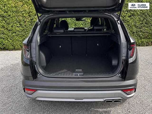 Hyundai TUCSON 1.6T Hybrid 239ps Black Line AU Black