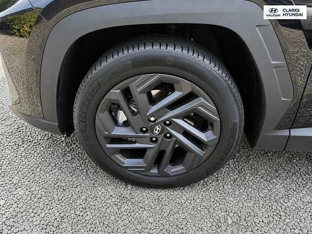 Hyundai TUCSON 1.6T Hybrid 239ps Black Line AU Black