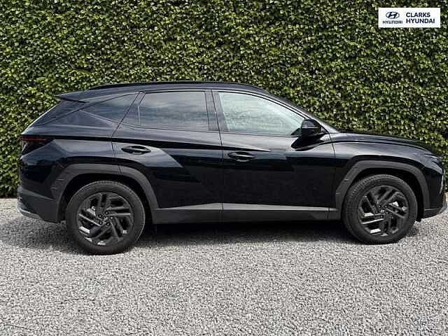 Hyundai TUCSON 1.6T Hybrid 239ps Black Line AU Black