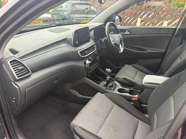 Hyundai TUCSON 1.6 GDi SE Nav SUV 5dr Petrol Manual Euro 6 (s/s) (132 ps)