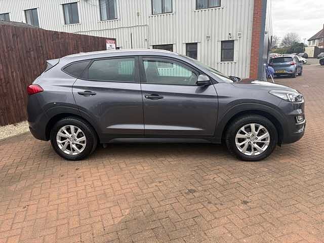 Hyundai TUCSON 1.6 GDi SE Nav SUV 5dr Petrol Manual Euro 6 (s/s) (132 ps)