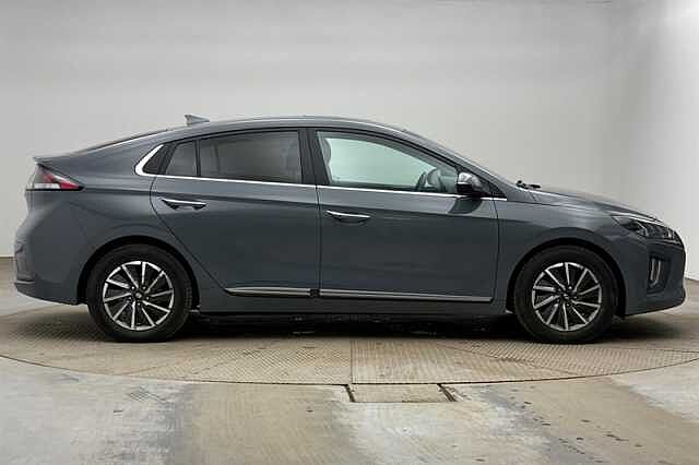Hyundai IONIQ 38.3kWh Premium SE Hatchback 5dr Electric Auto (136 ps)