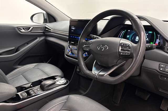 Hyundai IONIQ 38.3kWh Premium SE Hatchback 5dr Electric Auto (136 ps)