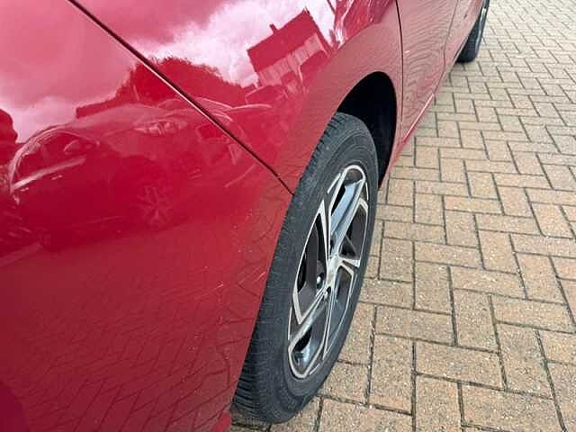 Hyundai i30 1.0 T-GDi MHEV SE Connect Hatchback 5dr Petrol Hybrid DCT Euro 6 (s/s) (120 ps)