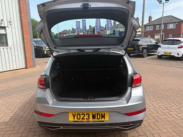 Hyundai i30 1.0 T-GDi MHEV SE Connect Hatchback 5dr Petrol Hybrid DCT Euro 6 (s/s) (120 ps)