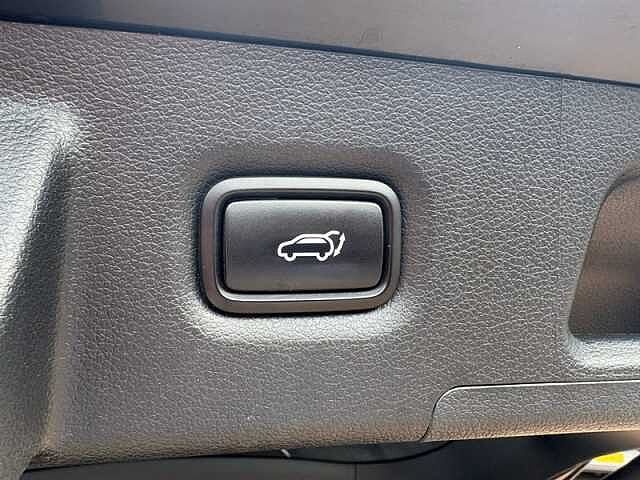 Hyundai Santa Fe 2.2 CRDi Premium SE SUV 5dr Diesel Auto 4WD Euro 6 (s/s) 7 Seat (200 ps)